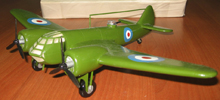 Copia fiel de un modelo de avión, el Bristol MK-1